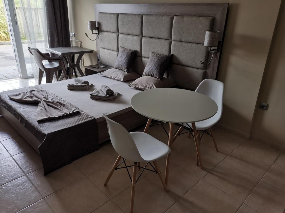Miraggio Holiday Apartments Pomorie Bagian luar foto